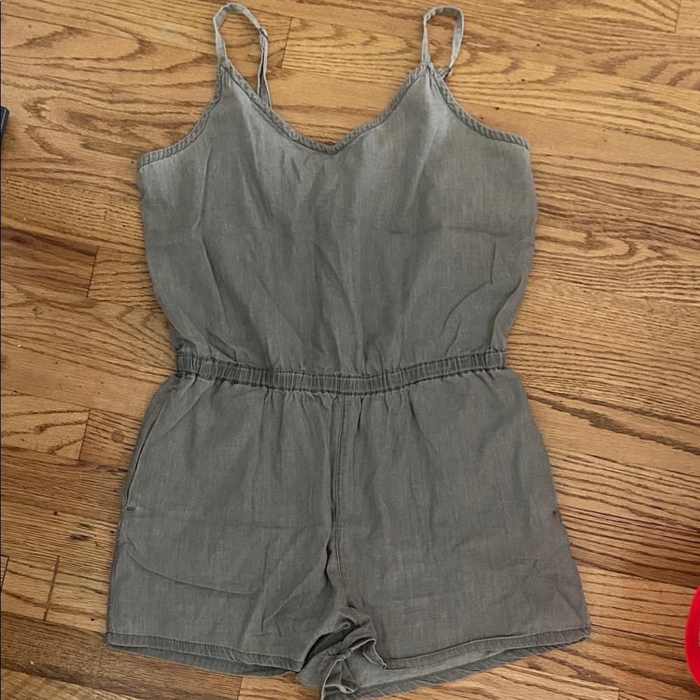 Forever 21 Gray Jumpsuit
